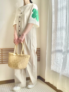 「coen（コーエン）のアイテム（オールインワン・サロペット）」を使った、chocotohanaさん（レディース・161cm）の春コーディネート