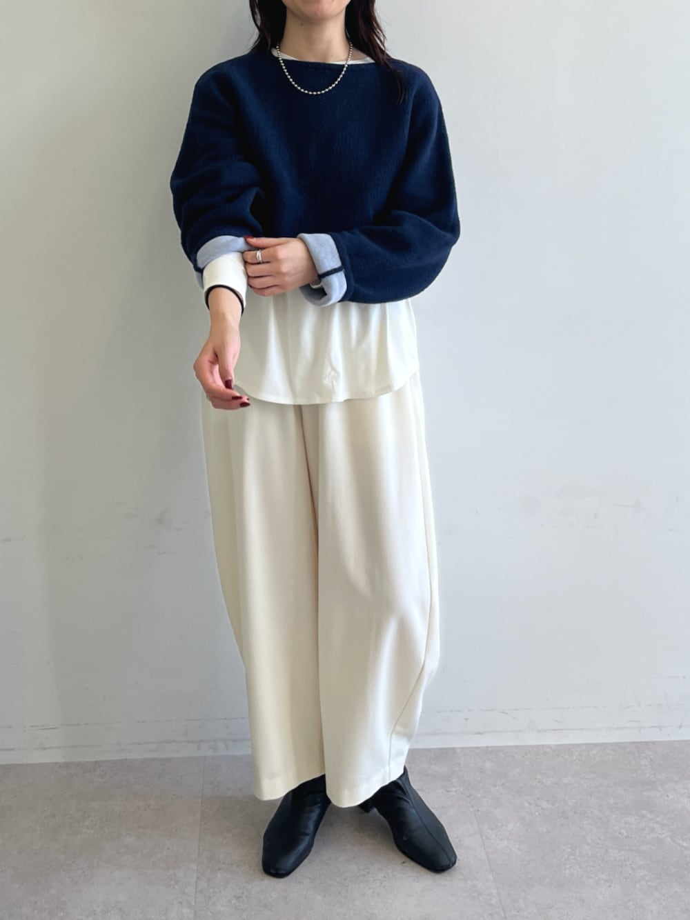 「for/cのリラクシーカーブパンツ【サスティナブル】（その他パンツ、ホワイト系）」を使った、for/cさん（骨格ストレート・レディース・162cm）の冬コーディネートの1枚目の写真
