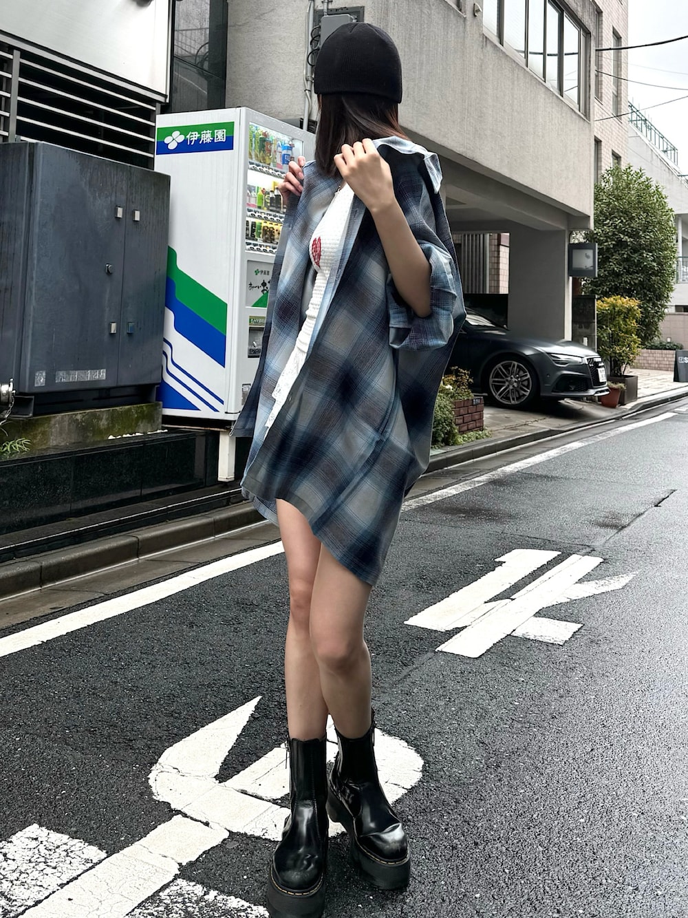 「夏コーデ、カジュアルガーリー、シャツスタイル、おでかけコーデ、トレンド、レーススカート、ニット帽、ビーニー、韓国ファッション、大人かわいい、夏」｜「Cal TopのCALTOP/キャルトップ ART2000 SHORT SLEEVE SHIRT チェックシャツ（シャツ/ブラウス、ブルー系）」を使った、ibuさん（レディース・163cm）の夏コーディネートの1枚目の写真