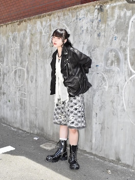 「アイテム（ライダースジャケット）」を使った、hinataさん（レディース・172cm）の秋コーディネート