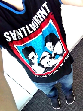 「SAINT LAURENT PARIS（サンローランパリ）のアイテム（Tシャツ/カットソー）」を使った、さとちゃんさん（メンズ・165cm）の夏コーディネート