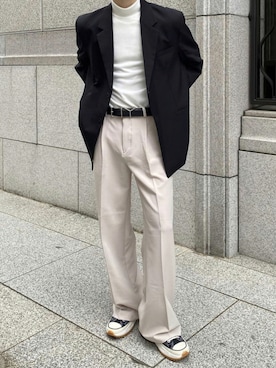 「JW Anderson（ジェイダブリューアンダーソン）のアイテム（スニーカー）」を使った、kaitoさん（メンズ・176cm）の秋コーディネート
