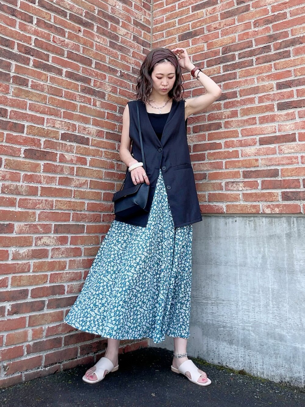 【パーティーに】新品ラインストーンブラウス＆花柄スカートツーピースLサイズｇ07 HONEYSUCKLE ROSE（ハニーサックルローズ）の「【HONEYSUCKLE ROSE