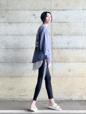 「アイテム（サンダル）」を使った、よしださん（レディース・169cm・30代）の秋コーディネート