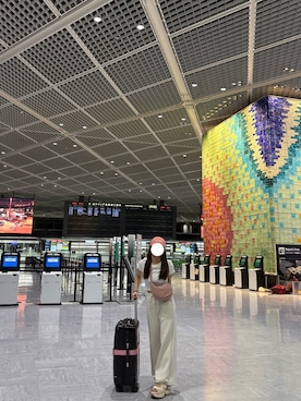 「アイテム（ボディバッグ/ウエストポーチ）」を使った、yuka.さん（レディース・153cm・20代）の秋コーディネート