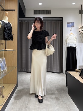 「CAPRICIEUX LE'MAGE（カプリシューレマージュ）のシャーリングギャザーブラウス（シャツ/ブラウス、ブラック系）」を使った、okomeさん（レディース・164cm）の夏コーディネート