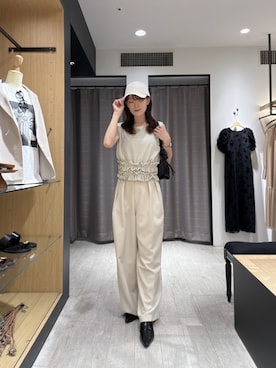 「CAPRICIEUX LE'MAGE（カプリシューレマージュ）のロールハンドルバッグ（ショルダーバッグ、ブラック系）」を使った、okomeさん（レディース・164cm）の春コーディネート