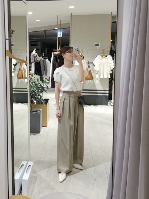 チューリップスリーブニット