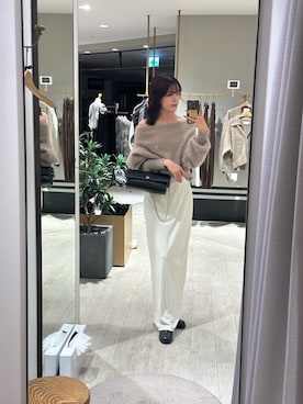 「CAPRICIEUX LE'MAGE（カプリシューレマージュ）の【低身長サイズあり】ベロアIラインスカート（スカート）」を使った、okomeさん（レディース・164cm）の秋コーディネート