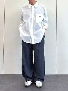 「PENNEYS（ぺニーズ）のPENNEYS/ペニーズ 別注 <抗菌/防臭/イージーケア> THE FOX ロゴ ワンポイントワッペン刺繍 アソートデザイン オーバーサイズ  レギュラーカラー長袖シャツ（シャツ/ブラウス、ホワイト系）」を使った、やまさん（メンズ・163cm）の夏コーディネート