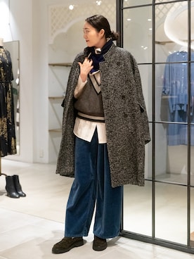 「アイテム（その他アウター、ブラック系）」を使った、HOUSE OF LOTUS　staffさん（レディース・165cm）の秋コーディネート