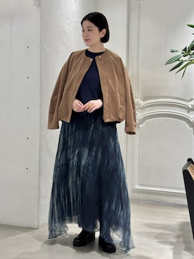 「アイテム（ブルゾン、イエロー系）」を使った、HOUSE OF LOTUS　staffさん（レディース・170cm）の冬コーディネート