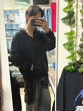 「WYM LIDNM（ウィム バイ リドム）のアイテム（パーカー）」を使った、もんぶらんさん（メンズ・178cm）の春コーディネート