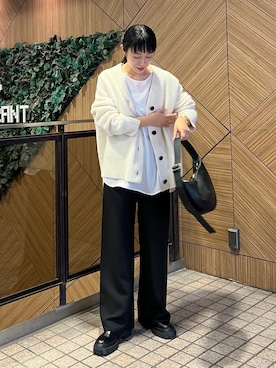 「アイテム（ネックレス）」を使った、大久保水綺さん（レディース・167cm）の秋コーディネート