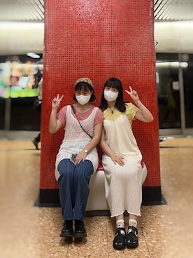 「yellow」｜「アイテム（キャップ）」を使った、szehangzzさん（レディース・158cm）の夏コーディネート