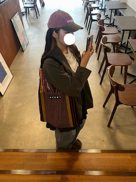 「アイテム（スリッポン）」を使った、ほらネさん（レディース・163cm）の秋コーディネート