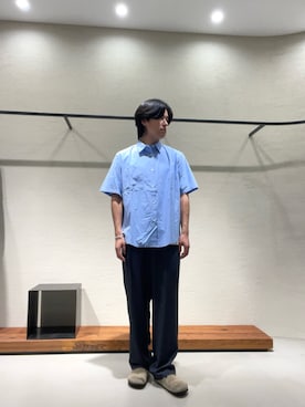 「URBAN RESEARCH DOORS（アーバンリサーチドアーズ）のFORK&SPOON　クリンクルショートスリーブシャツ（Shirts、ブルー系）」を使った、柳田倫太郎さん（メンズ・174cm）の夏コーディネート