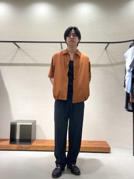 「URBAN RESEARCH DOORS（アーバンリサーチドアーズ）の『仁村紗和さん着用』『UR TECH』サマシェア ショートスリーブシャツカーディガン（カーディガン/ボレロ、ブラウン系）」を使った、柳田倫太郎さん（メンズ・174cm）の夏コーディネート
