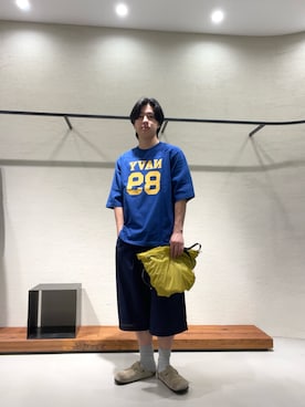 「EKAL（エカル）の『吸水速乾/通気性/軽量』DOT AIR BAGGY SHORTS（Pants、ブルー系）」を使った、柳田倫太郎さん（メンズ・174cm）の夏コーディネート