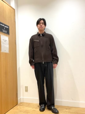 「FORK&SPOON」｜「アイテム（スラックス）」を使った、柳田倫太郎さん（メンズ・174cm）の秋コーディネート