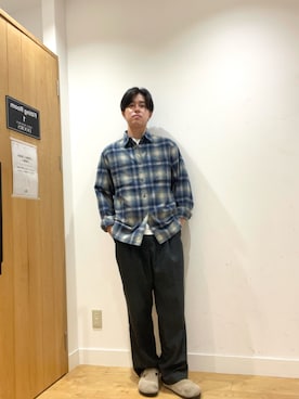 「アーバンリサーチドアーズ」｜柳田倫太郎さん（メンズ・174cm）の秋コーディネート