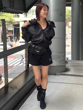 「adidas by Stella McCartney（アディダスバイステラマッカートニー）のアイテム（その他パンツ）」を使った、niinaさん（レディース・165cm）の夏コーディネート