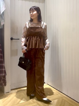「アイテム（サロペット/オーバーオール）」を使った、aikaさん（レディース・160cm・20代）の秋コーディネート