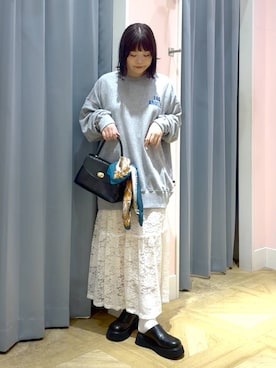 「アイテム（バンダナ/スカーフ）」を使った、aikaさん（レディース・160cm・20代）の秋コーディネート