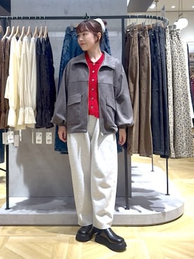 「ウエストゴム」｜「アイテム（スウェットパンツ）」を使った、aikaさん（レディース・160cm）の秋コーディネート