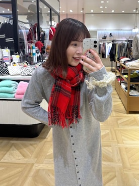 「アイテム（ストール/ショール）」を使った、aikaさん（レディース・160cm）の秋コーディネート