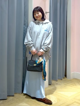 「アイテム（バンダナ/スカーフ）」を使った、aikaさん（レディース・160cm）の秋コーディネート