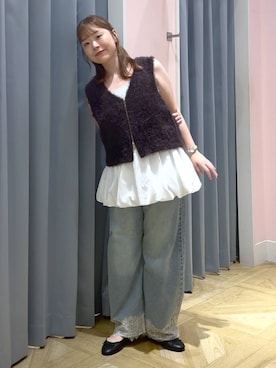 「LOWRYS FARM（ローリーズファーム）のアイテム（ベスト）」を使った、aikaさん（レディース・160cm）の秋コーディネート