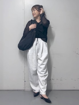 「春服みてみて」｜「アイテム（スウェットパンツ）」を使った、aikaさん（レディース・160cm）の春コーディネート