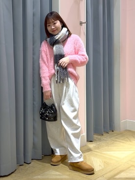 「アイテム（ストール/ショール）」を使った、aikaさん（レディース・160cm）の冬コーディネート