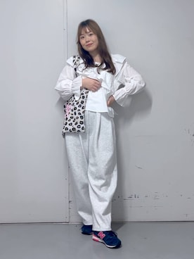 「春服みてみて」｜「アイテム（スウェットパンツ）」を使った、aikaさん（レディース・160cm）の春コーディネート