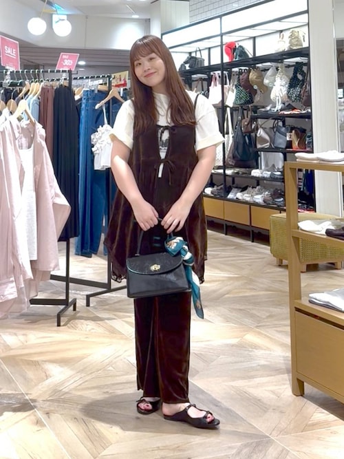 LOWRYS FARM 【上下セット】２ＷＡＹカットベロアミニワンピース他 LOWRYS FARM｜2WAYカットベロアミニワンピース | Rakuten