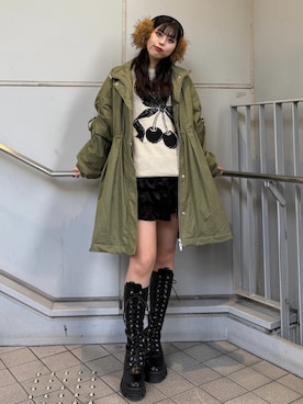 「アイテム（イヤーマフ）」を使った、MIUさん（レディース・162cm）の秋コーディネート