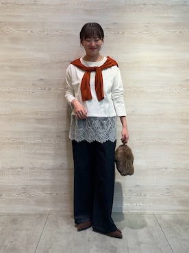 「Jena espace merveilleux(ジェナ エスパスメルヴェイユ)の裾レースカットソー(Tシャツ/カットソー、ホワイト系)」を使った、jenashimoさん(レディース・156cm)の秋コーディネート