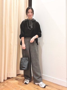 「アイテム（Tシャツ/カットソー、ブラック系）」を使った、horiさん（レディース・167cm）の冬コーディネート