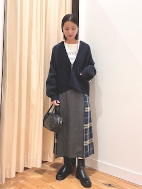 「アイテム（スカート）」を使った、horiさん（レディース・167cm）の秋コーディネート