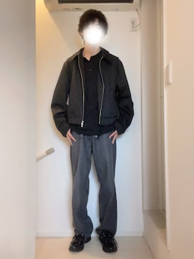 「COS（コス）のアイテム」を使った、Tomoyaさん（メンズ・180cm）の春コーディネート