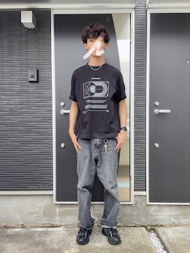 「soerte（ソエルテ）のアイテム（Tシャツ/カットソー）」を使った、Tomoyaさん（メンズ・180cm）の夏コーディネート