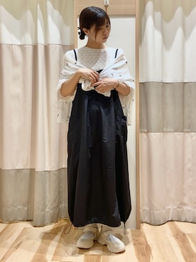 「刺繍」｜「アイテム（ジャンパースカート）」を使った、さかいさん（レディース・159cm）の夏コーディネート