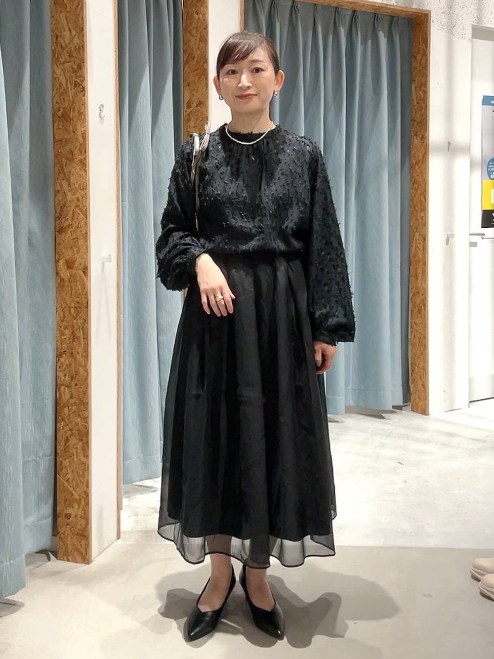 入卒式／セレモニー】ジャガード袖ボリュームブラウス 207878を使った