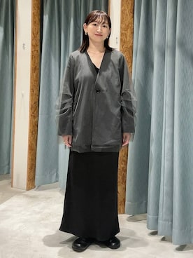 「LEPSIM（レプシィム）のストレッチサテンスカート　497324（スカート）」を使った、ばーいな。さん（レディース・161cm・40代）の秋コーディネート