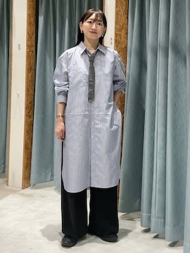 「アイテム（シャツワンピース）」を使った、ばーいな。さん（レディース・161cm）の秋コーディネート