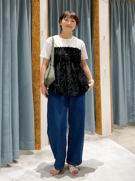 「カーブデニム」｜ばーいな。さん（レディース・161cm）の春コーディネート