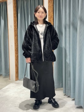 「LEPSIM（レプシィム）のストレッチサテンスカート　497324（スカート）」を使った、ばーいな。さん（レディース・161cm）の秋コーディネート