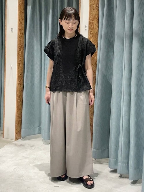 群青　リチャード ジノリ✕ルーチェ コラボ ゴールドプレート　2枚セット セール】2ベルトバックルサンダル 290446（サンダル）｜LEPSIM