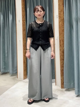 「LEPSIM（レプシィム）のワッシャーサテンパンツ　491049（その他パンツ、グレー系）」を使った、ばーいな。さん（レディース・161cm）の春コーディネート